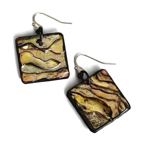 5 For $25💫Gold Metallic Square Dangles Earrings - Picture 3 of 4